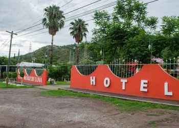 Hotel Muñoz De Luna hotel thumbnail 4
