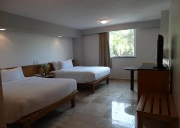 Hotel Amberes hotel thumbnail 5