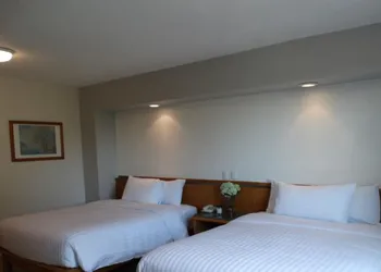 Hotel Amberes hotel thumbnail 6