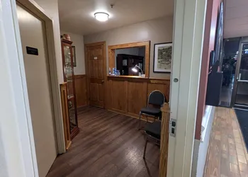 McCoy's Inn hotel thumbnail 3