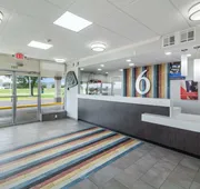 Motel 6 Groves, TX hotel detail image 7