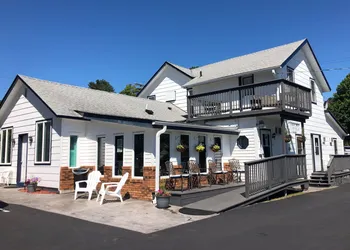 Harbor's Edge Motel hotel thumbnail 4