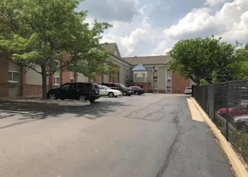 InTown Suites Extended Stay Cincinnati OH - Colerain hotel thumbnail 2