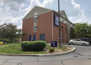 InTown Suites Extended Stay Cincinnati OH - Colerain hotel thumbnail 3