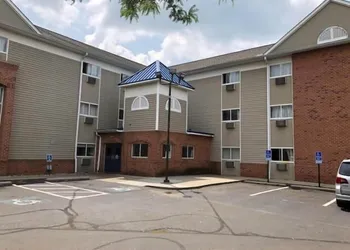 InTown Suites Extended Stay Cincinnati OH - Colerain hotel thumbnail 4