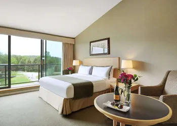 Kingbridge Conference Centre & Hotel hotel thumbnail 8