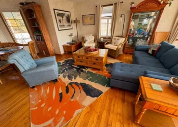 Captain's Cottage hotel thumbnail 3