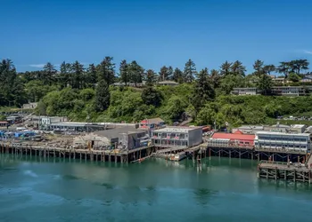 Captain's Quarters - Anchor Pier Lodge hotel thumbnail 8