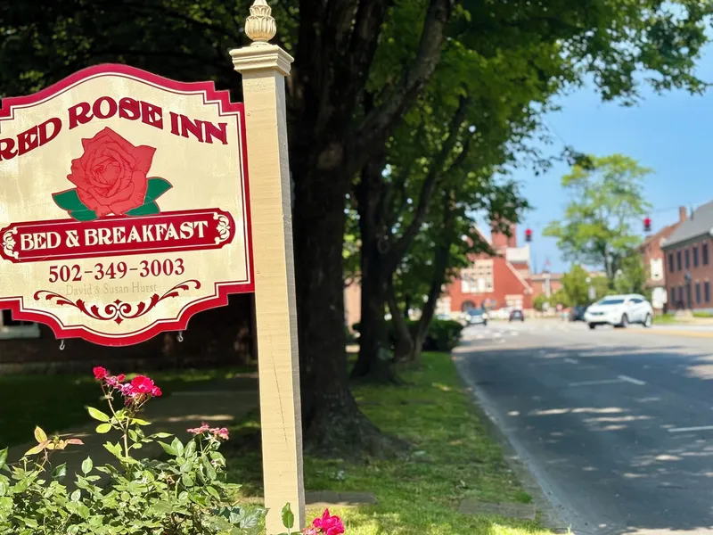 Red Rose Inn Bed & Breakfast hotel detail image 2