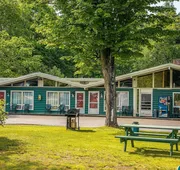 Park Motel and Cabins hotel detail image 4