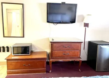 Regency Inn hotel thumbnail 8