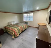 Hilltop Motor Inn hotel detail image 4
