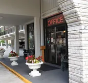 The Gillette hotel detail image 4