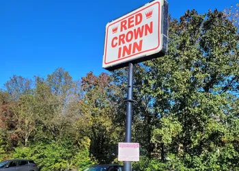 Red Crown Inn hotel thumbnail 3