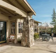 Orchard Hill hotel detail image 3