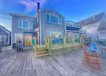 Inn on the Harbor hotel thumbnail 6