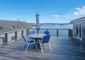 Inn on the Harbor hotel thumbnail 7