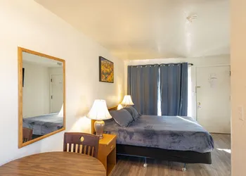 Siesta Motel hotel thumbnail 7