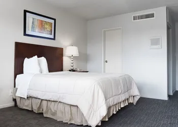 Greeley University Inn hotel thumbnail 8