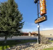 Holiday Motel & RV Park hotel detail image 3