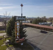 Holiday Motel & RV Park hotel detail image 4