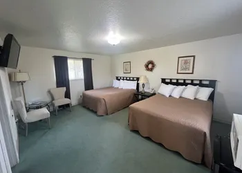 Cascade Motel hotel thumbnail 3