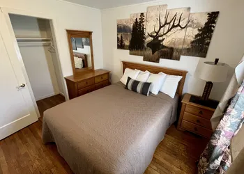 Cascade Motel hotel thumbnail 5
