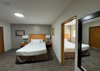 Maple Ridge Motel hotel thumbnail 8