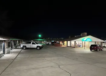 Westerner Motel hotel thumbnail 4