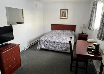 Hitching Post Motel hotel thumbnail 7