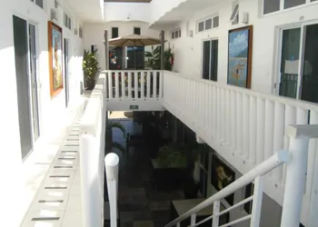 Vayor Hotel & Suites hotel thumbnail 3