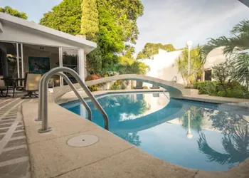 Saastah Hotel Boutique hotel thumbnail 2