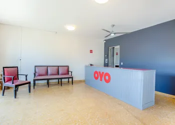 OYO Hotel Cristal hotel thumbnail 8