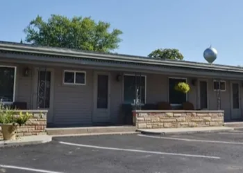 Blue Spruce Motel hotel thumbnail 2