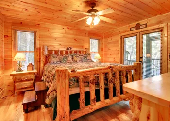 Crockett Mountain Lodge hotel thumbnail 3
