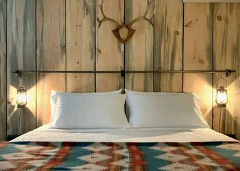 Outdoors Inn hotel thumbnail 7
