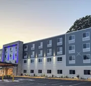 Holiday Inn Express & Suites Pittsfield-Lenox-Berkshires by IHG hotel detail image 5