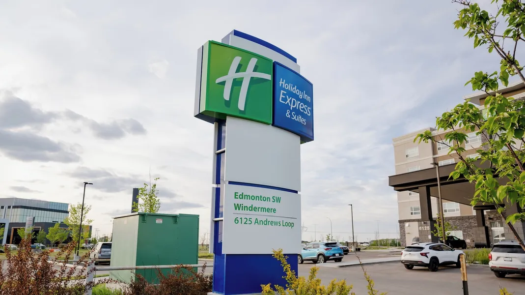 Holiday Inn Express & Suites Edmonton SW - Windermere by IHG hotel detail image 6