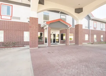 OYO Townhouse Clute Lake Jackson hotel thumbnail 3