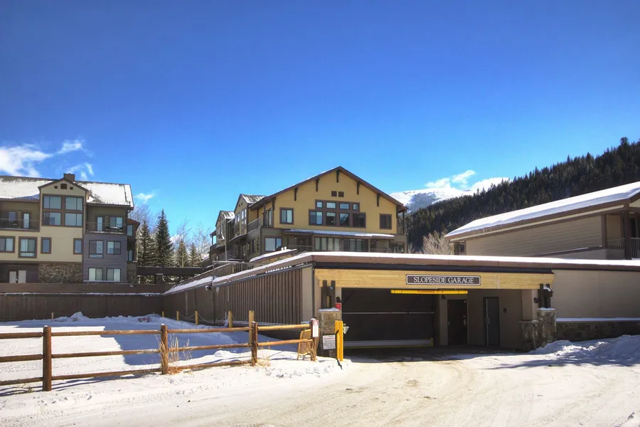 2796 Slopeside 2 Bedroom Condo by RedAwning hotel detail image 2