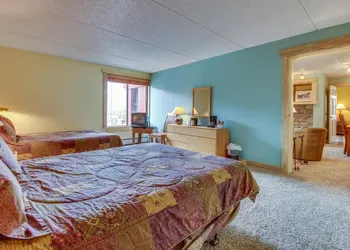 Village Square Suite #631 hotel thumbnail 6