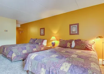 Village Square Suite #631 hotel thumbnail 7