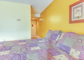 Village Square Suite #631 hotel thumbnail 8