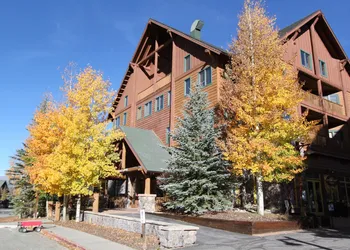 Arapahoe Lodge #8102 by Summit County Mountain Retreats hotel thumbnail 3
