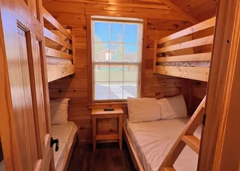 Pine Haven Campground hotel thumbnail 4