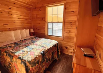 Pine Haven Campground hotel thumbnail 5