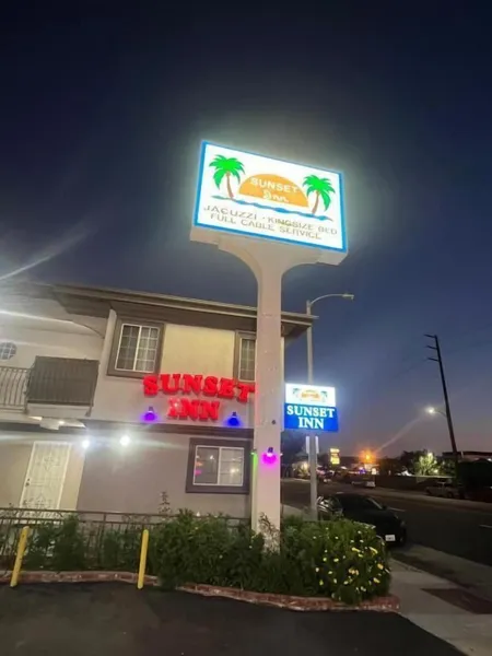 Sunset inn &Suites hotel detail image 2