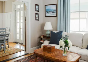 East Bay Bed & Breakfast hotel thumbnail 7