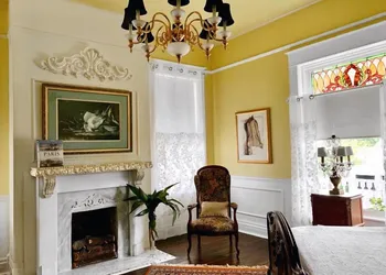 Laredo Mansion hotel thumbnail 6
