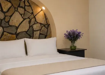 Hotel Luna Inn hotel thumbnail 7